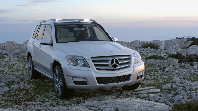 Illustration for article titled A 2010 Mercedes GLK With Off-Road Mods Would Look Real Good Right About Now